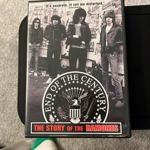 The story of the Ramones, (it’s accurate) end of the century